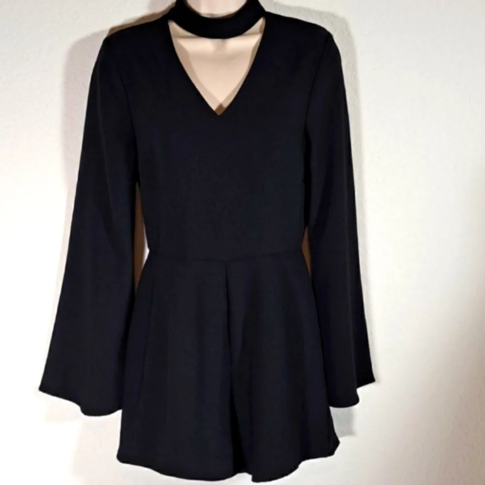 Altar'd State Chocker Black Long Sleeve Romper Shorts Jumpsuit - Picture 3 of 8